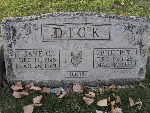 dick-grave.jpg dick-grave.jpg