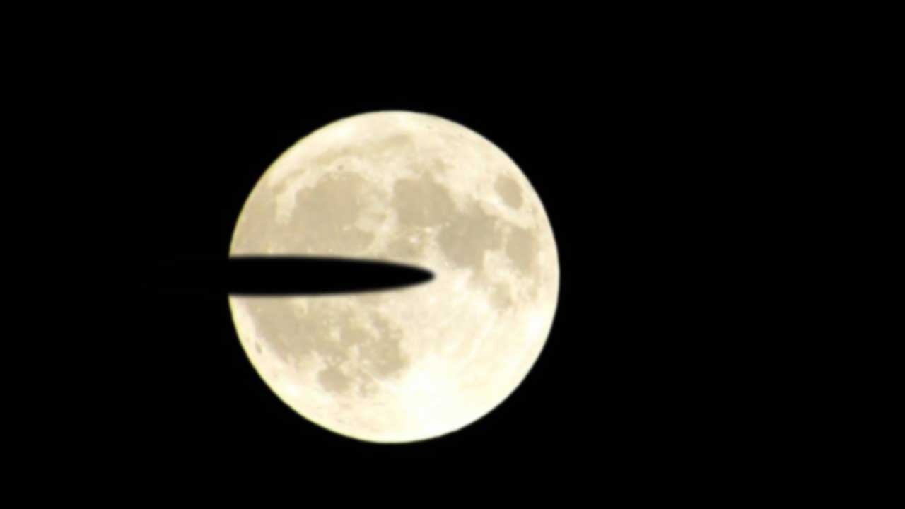 lunarEclipse.jpg lunarEclipse.jpg